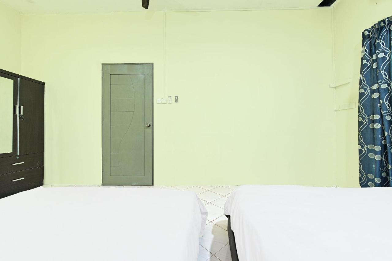 Oyo 90596 Casaria Inn Paka Dış mekan fotoğraf